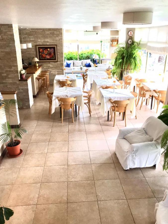 Hotel Europa Pinamar Luaran gambar